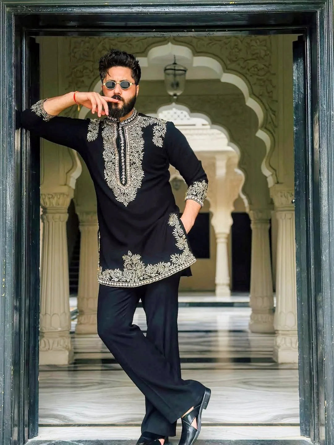 Black Antique Viscose Kurta Full Set With Embroidery