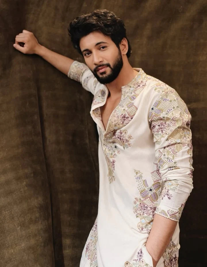 IVORY EMBROIDERY KURTA PANT SET
