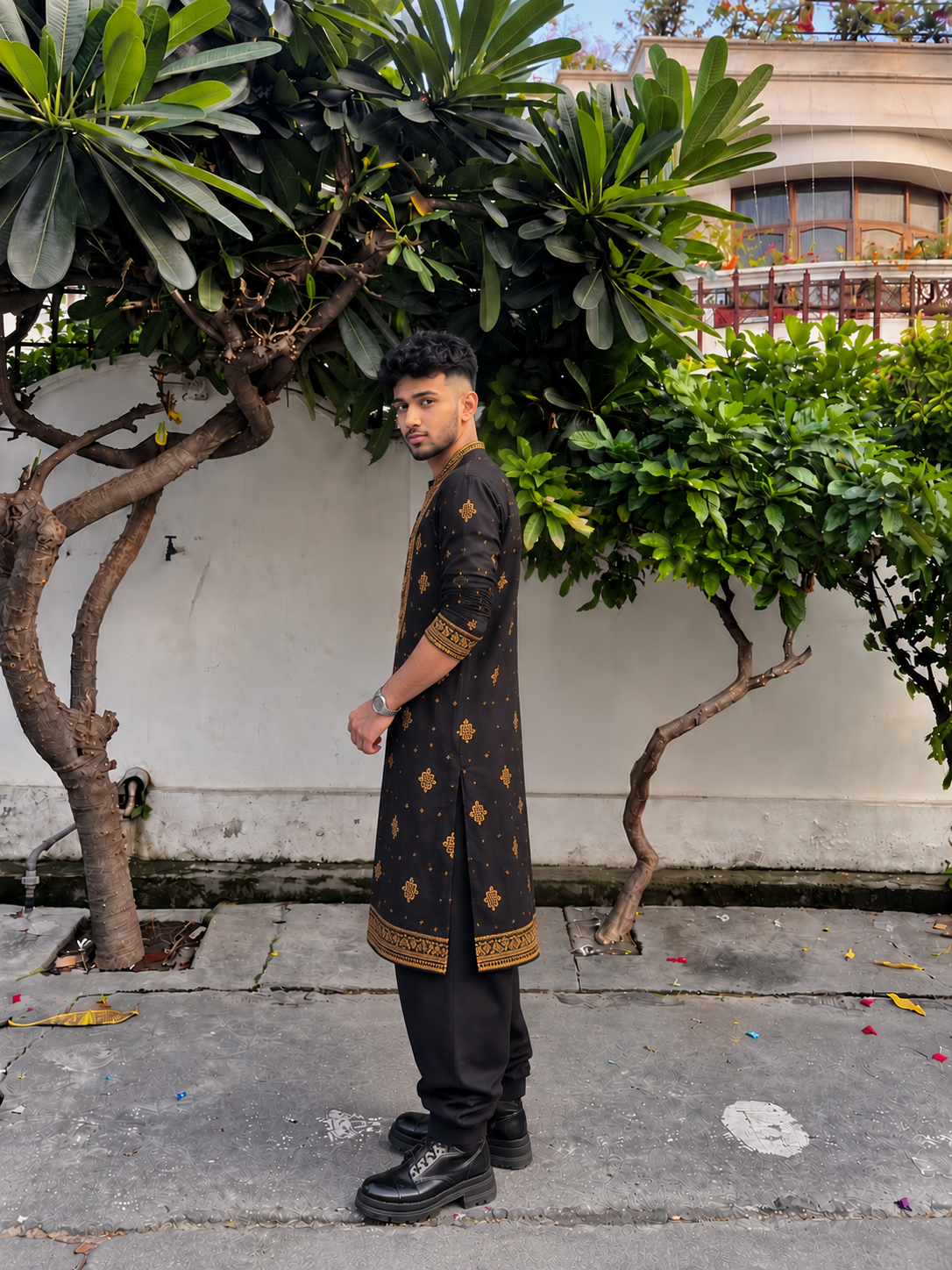 Black Embroidered kurta Pant and Dupatta