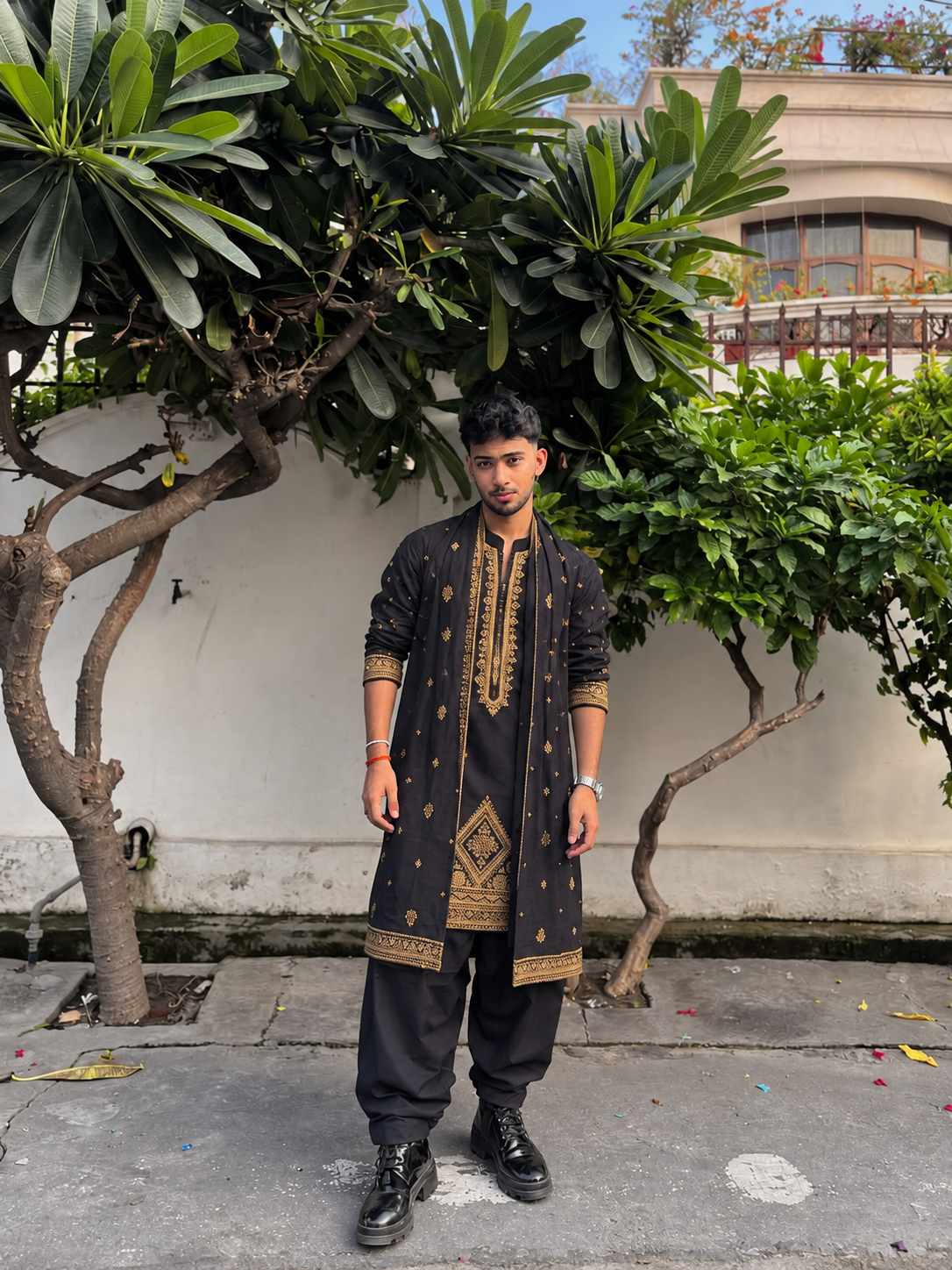 Black Embroidered kurta Pant and Dupatta